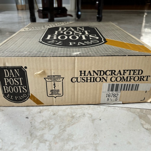 Men’s cowboy boots - Picture 1 of 7